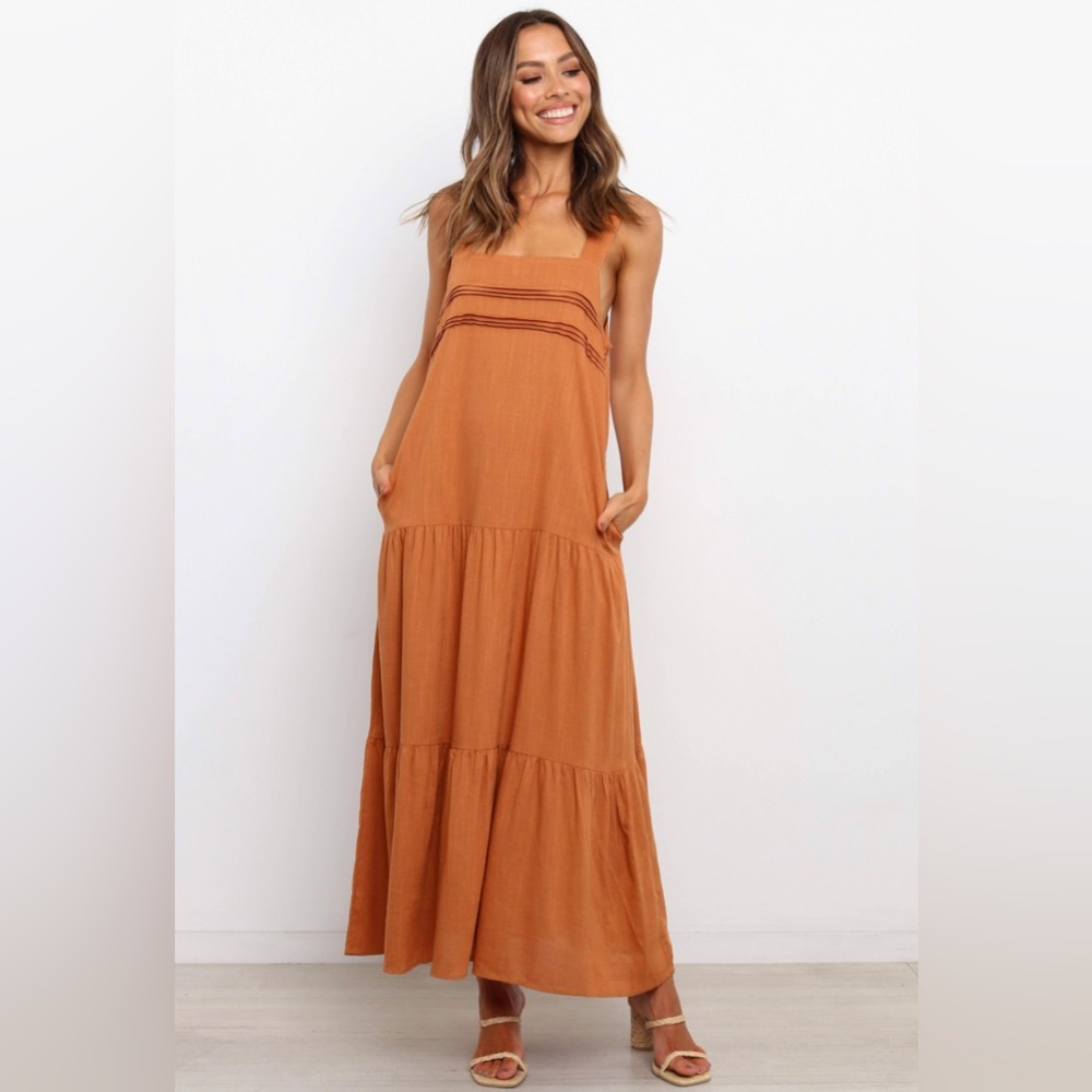 NWT Petal & Pup Dawson Tiered Maxi Dress. Rust Color. Size 2.